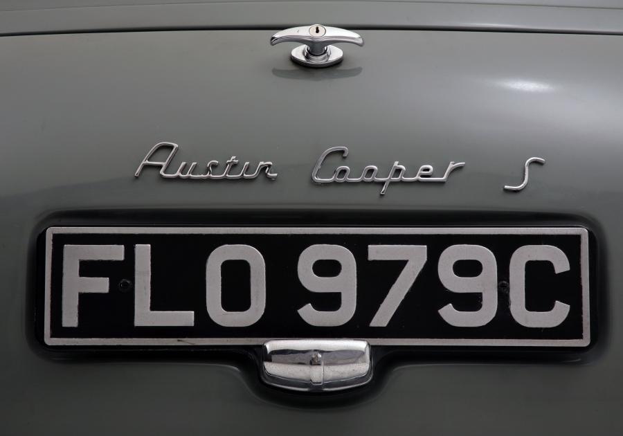 Детали экстерьера Austin Mini Cooper S Rally (ADO15) 1964 года  (фото 2 из 25)